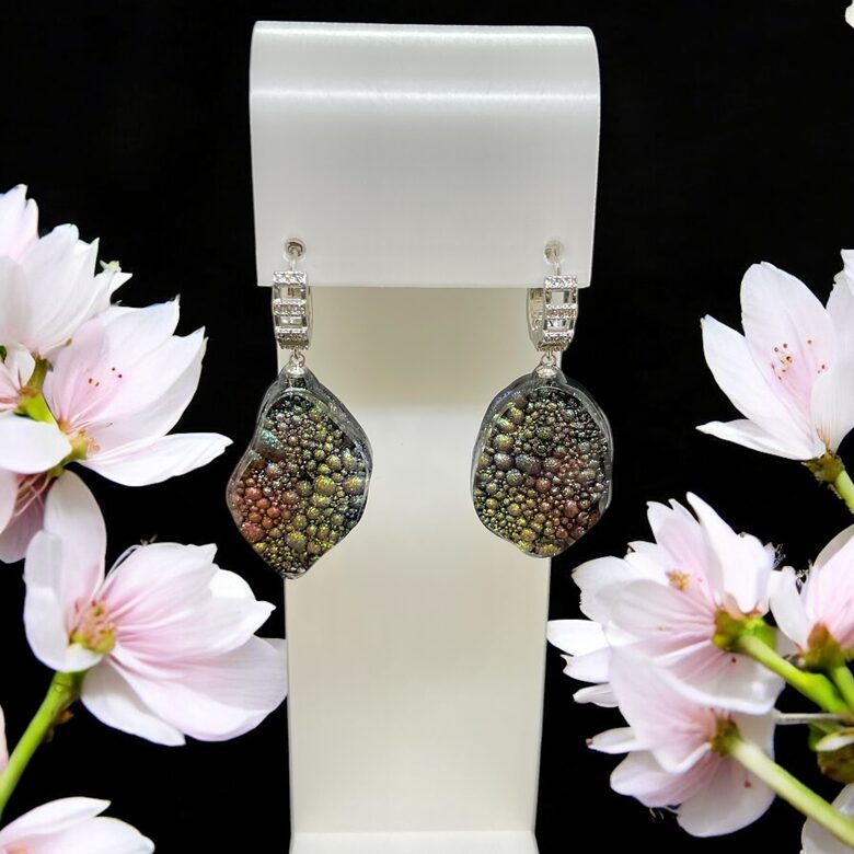 Auskari "Mainīgais kosmoss"